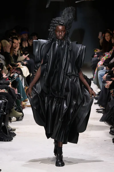 Look 5